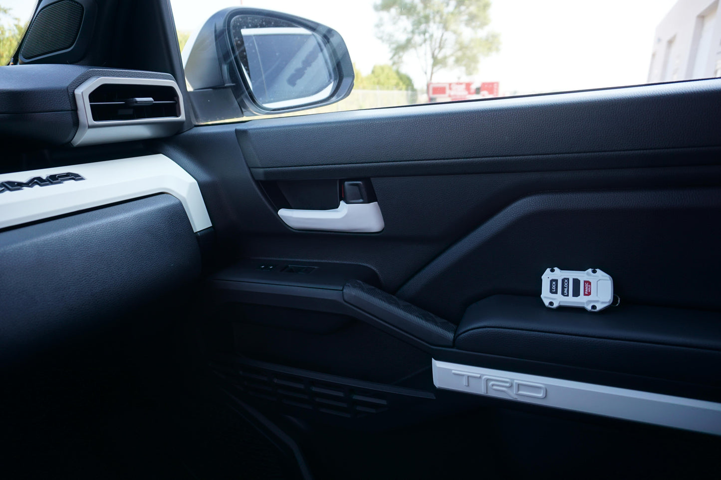 Injection Fob IF020 (2022+ Tundra / 2024+ Tacoma) - WHITE