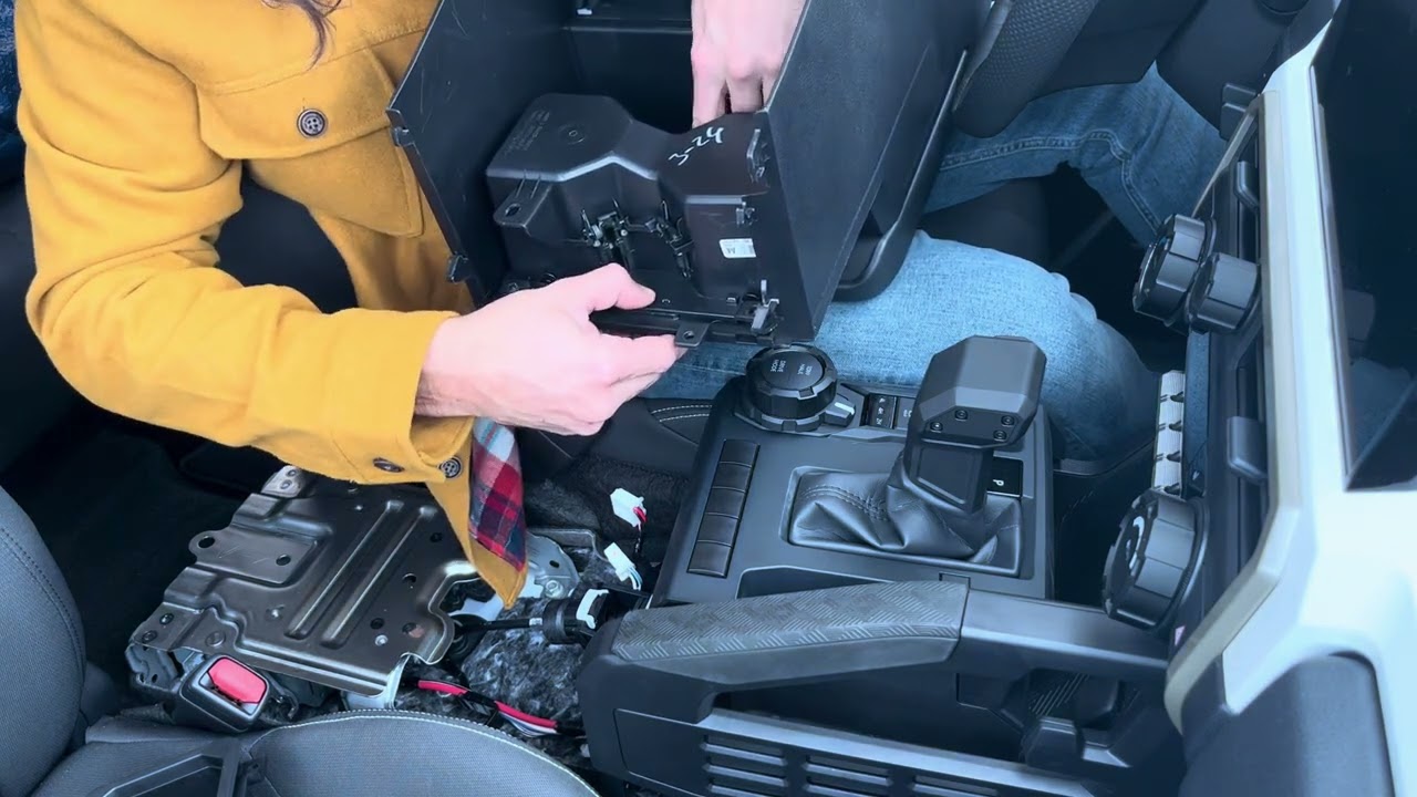 Oversize Cup Holder (2024+ Tacoma) - WHITE/BLACK