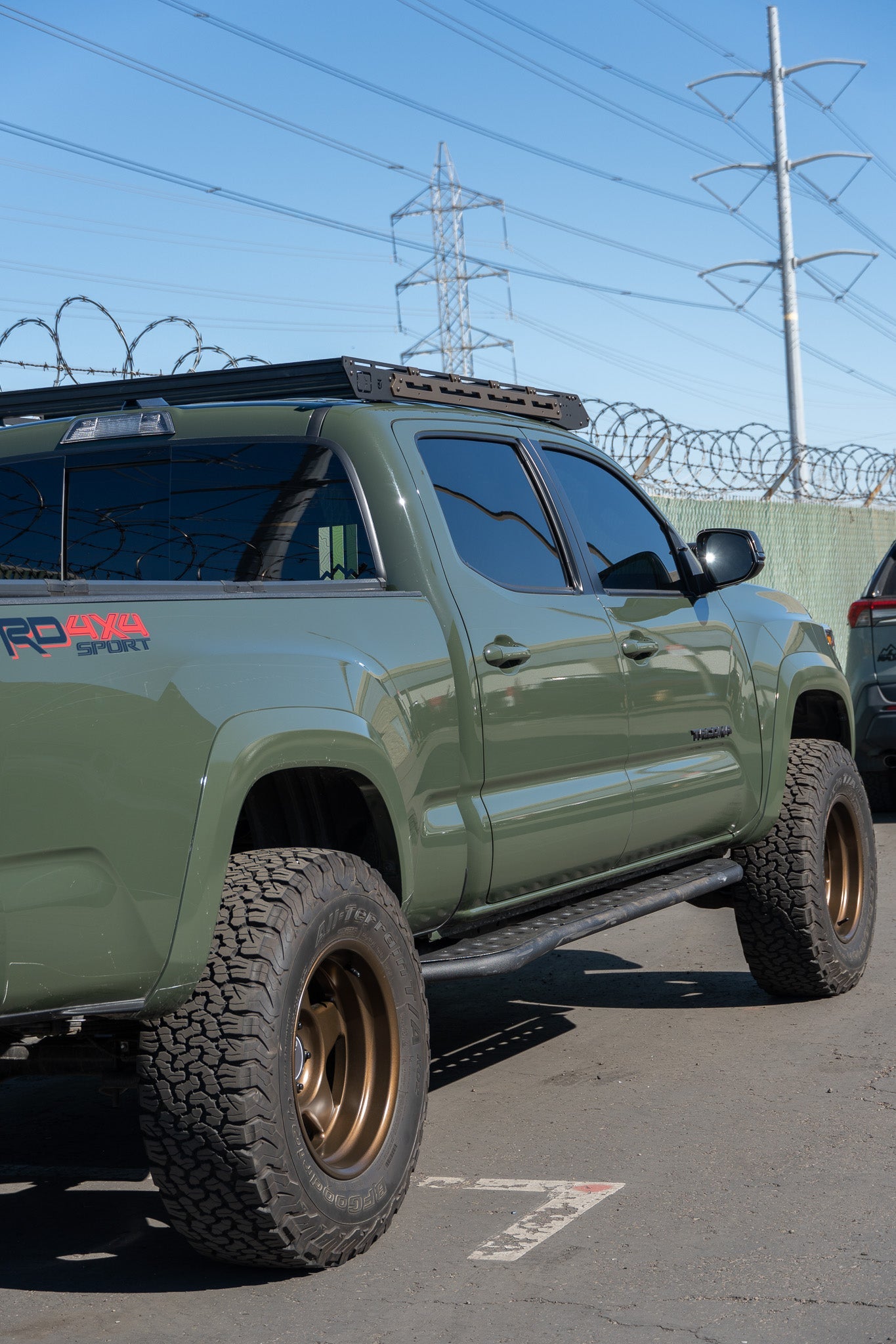 R2-T2 Roof Rack for 2005- Toyota Tacoma)