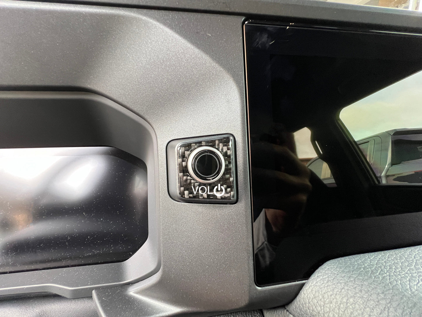 Volume Knob Accent Trim Fits 2024-2026 Toyota Land Cruiser