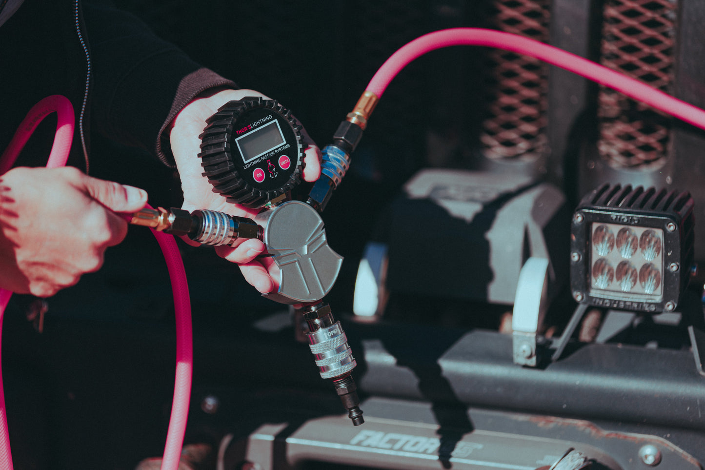 Pink Ribbon Edition 4 Tire Air System (Fullsize)