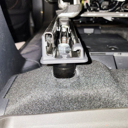 TOYOTA REAR SEAT JACKERS