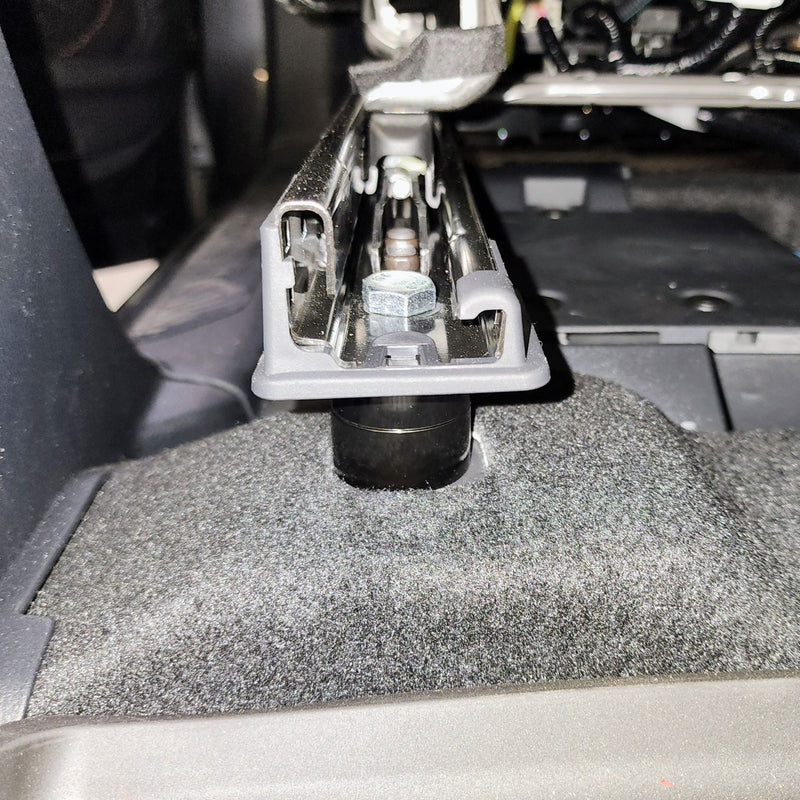 TOYOTA REAR SEAT JACKERS