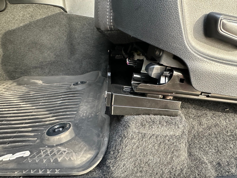TOYOTA ADJUSTABLE FRONT SEAT JACKERS® W/OPTIONAL MMP (2024+ TACOMA)