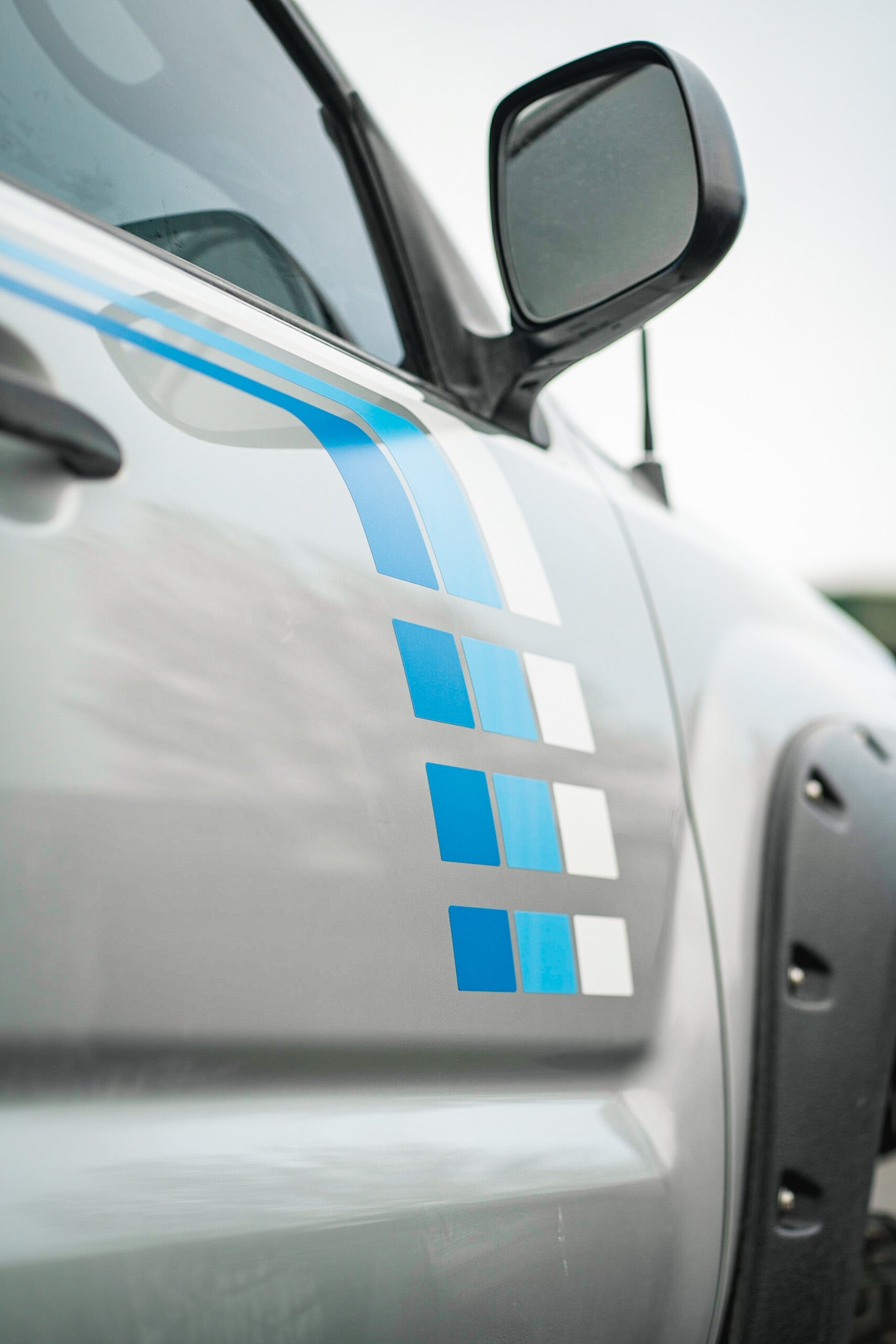 2005-15 Tacoma Checkered Stripe Kit