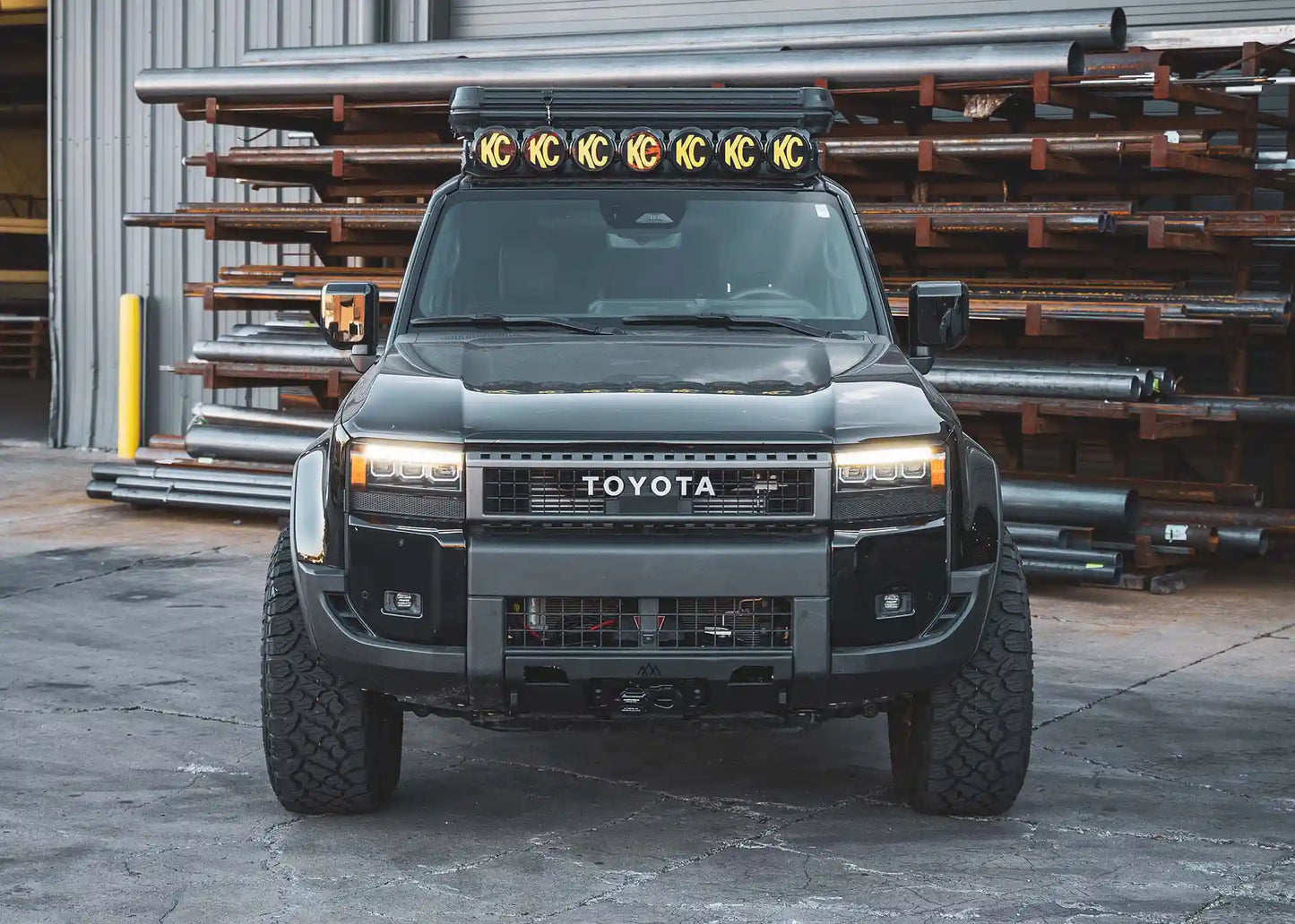 Toyota Land Cruiser 250 Hidden Winch Front Bumper (2024-2026)