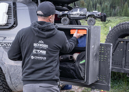 Universal Overland Storage Box (19x28x15)